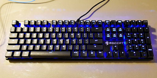Roccatのコンパクトなフルキーボード Suora の国内発売が決定 英語配列版は7月15日 日本語配列版は8月下旬に