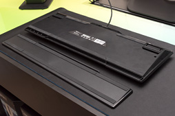 ꡼ No.010Υͥ / COMPUTEXϥǥ̿̾롼ѹROCCATꥸʥ륭åTitanܤΥܡɡVulcanפϪ