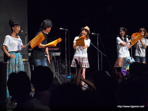 画像ギャラリー No.001のサムネイル画像 / 昼夜2部構成で開催された「ファルコムjdkバンドvs.えどっ娘天下大変!」を振り返る。イベントレポート&インタビューを掲載