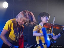 画像ギャラリー No.033のサムネイル画像 / 昼夜2部構成で開催された「ファルコムjdkバンドvs.えどっ娘天下大変!」を振り返る。イベントレポート&インタビューを掲載