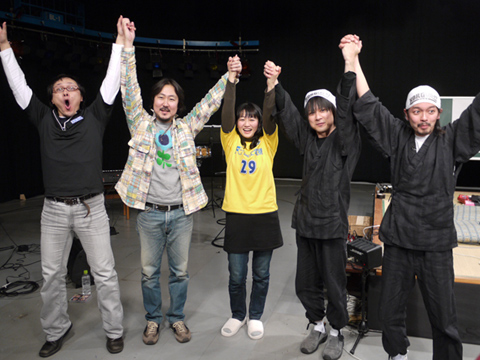 画像ギャラリー No.017のサムネイル画像 / ゲームミュージックを豪華メンバーがひたすら語る熱い夜。「ニコニコ生放送」で放送された「おとや」とは