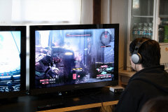 ꡼ No.007Υͥ / VANQUISHפξ̥󥫡9̾ॢåǼϤ򶥤˰եץǥ塼ޤExtreme VANQUISH Battle matchץݡ