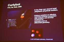 ꡼ No.024 |  CEDEC 2010а ͵ĴֱDefying Gravity: The Art of Tangible Bits Ϥ˹ơ󥸥֥롦ӥåȡפϪMITǥܤʸڤȤ