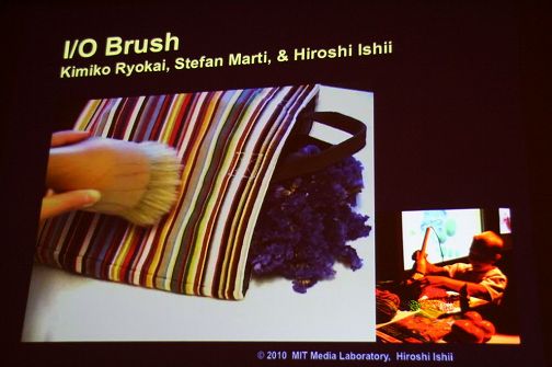 ꡼ No.028 |  CEDEC 2010а ͵ĴֱDefying Gravity: The Art of Tangible Bits Ϥ˹ơ󥸥֥롦ӥåȡפϪMITǥܤʸڤȤ