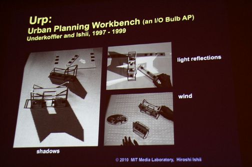 ꡼ No.031 |  CEDEC 2010а ͵ĴֱDefying Gravity: The Art of Tangible Bits Ϥ˹ơ󥸥֥롦ӥåȡפϪMITǥܤʸڤȤ