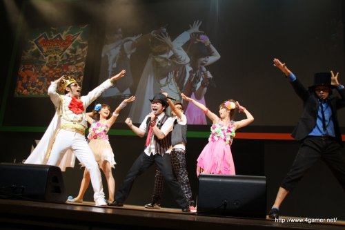 画像ギャラリー No.035のサムネイル画像 / 3700人以上のファンが集い,T-Pistonz+KMCのライブや声優陣のトークショウなど盛りだくさんの内容となった,「イナズマイレブン3発売記念 ファン感謝祭」レポート