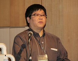 画像ギャラリー No.002のサムネイル画像 / アーケードゲームのアプローチをスマートフォンアプリに導入,Smart phone 2011 Spring「カプコン流アプリ開発のキモ」レポート