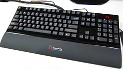 画像ギャラリー No.017のサムネイル画像 / Thermaltakeのゲーマー向けブランド「Tt eSPORTS」担当者に聞くその戦略〜一般&プロゲーマー用の2ラインナップで勝負