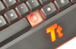 画像ギャラリー No.012のサムネイル画像 / リンクス,ゲーマー向け周辺機器ブランド「Tt eSPORTS」の取り扱いを順次開始。12月中に7製品が登場予定