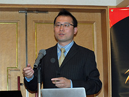 画像ギャラリー No.014のサムネイル画像 / 日本初公開のヘッドセット「Level 10 M Gaming Headset」を披露。日本でのプロゲーマー育成も計画するThermaltake