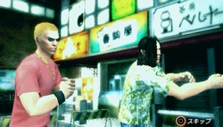 画像ギャラリー No.016のサムネイル画像 / 「クロヒョウ 龍が如く新章」体験会が実施された“2010神宮外苑花火大会”で,名越稔洋氏にショートインタビューを実施