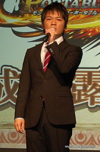 画像ギャラリー No.010のサムネイル画像 / 三浦春馬さんや次長課長の井上さんらCM出演タレントによるクエスト実演も行われた,「モンスターハンターポータブル 3rd」完成披露発表会の詳細レポートを掲載