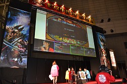 画像ギャラリー No.034のサムネイル画像 / 東京地区代表が決定した「モンスターハンターフェスタ'11」東京大会をレポート。スペシャルステージには次長課長の井上 聡さんや後藤真希さんらが登壇