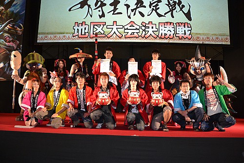 画像ギャラリー No.060のサムネイル画像 / 東京地区代表が決定した「モンスターハンターフェスタ'11」東京大会をレポート。スペシャルステージには次長課長の井上 聡さんや後藤真希さんらが登壇