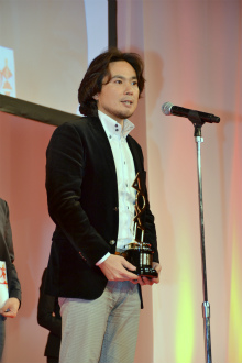 ꡼ No.001Υͥ / PlayStation Awards׼޺ʤΥץǥ塼ǥ쥯פֶơꥨפͤݡ