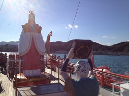 画像集#019のサムネイル/マフィア梶田の二次元が来い!:第190回「575のリズムで楽しめるマフィアの参拝珍道中【ぶらり旅編】」