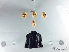 画像ギャラリー No.008のサムネイル画像 / マフィア梶田の二次元が来い!:第242回「スクーターに跨がり刀剣乱舞するフィギュア梶田」