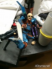 画像ギャラリー No.012のサムネイル画像 / マフィア梶田の二次元が来い!:第242回「スクーターに跨がり刀剣乱舞するフィギュア梶田」