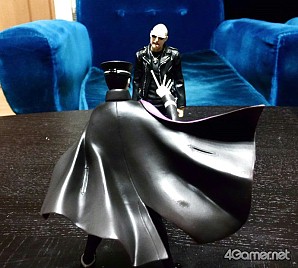 画像ギャラリー No.016のサムネイル画像 / マフィア梶田の二次元が来い!:第242回「スクーターに跨がり刀剣乱舞するフィギュア梶田」