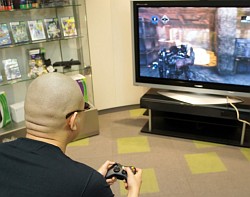 画像ギャラリー No.015のサムネイル画像 / レトロランサーやソードオフ・ショットガンの使い勝手は? 「Gears of War 3」メディア向けマルチプレイ体験会レポートを掲載