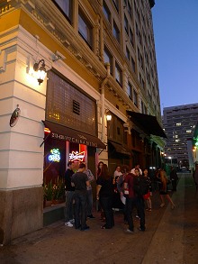 ���������꡼ No.002�Υ���ͥ������ / ��E3 2011��Microsoft����Gears of War 3�פο����ϥץ쥤�⡼�ɡ�Horde 2.0�פ��������Ϥ����Ƥ������Ƥ䤤����