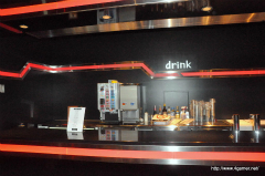 画像ギャラリー No.004のサムネイル画像 / 本日発売の「Gears of War 3」,FUJIWARA,椿鬼奴さん,あやまんJAPANが発売を祝福しに駆けつけた,発売記念イベントの模様をレポート