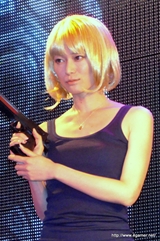 画像ギャラリー No.014のサムネイル画像 / 本日発売の「Gears of War 3」,FUJIWARA,椿鬼奴さん,あやまんJAPANが発売を祝福しに駆けつけた,発売記念イベントの模様をレポート