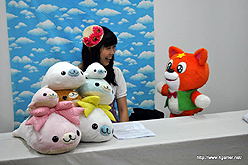 画像ギャラリー No.006のサムネイル画像 / テレビ神奈川のテレビ番組「キッズ劇場」ロケ現場で、宮本佳那子さんに「まめゴマ3〜かわいいがいっぱい〜」に対する想いを聞いてきた