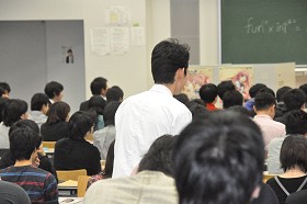 画像ギャラリー No.009のサムネイル画像 / 志倉千代丸氏が2時間たっぷりと語ったアニメ版「STEINS;GATE」や「STEINS;GATE 8bit」の裏話。そして科学ADVシリーズ最新作「ROBOTICS;NOTES」の話題も