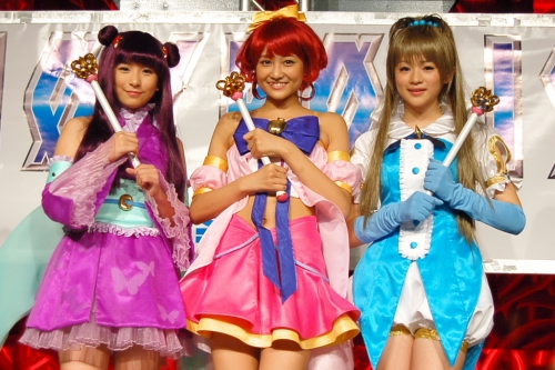 “リルぷりっ”の和田彩花さん/前田憂佳さん/福田花音さんのミニライブも行われた,「リルぷりっDS ひめチェン!アップルピンク」&シングルCD発売記念イベントをレポート