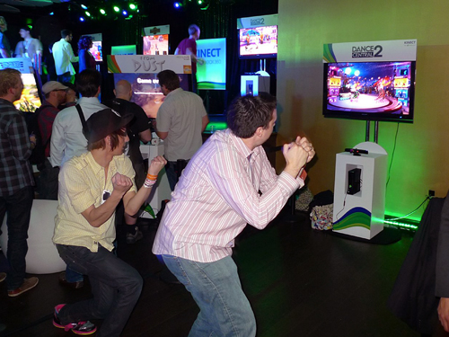 E3 2011ϥ꡼Xbox 360ǿȥ˿줿Microsoft쥻ץͤϤꤪϤ