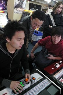 画像ギャラリー No.042のサムネイル画像 / “GODSGARDEN×4Gamer”第1弾。「スーパーストリートファイターIV アーケードエディション」稼働記念,ファーストインプレッション座談会