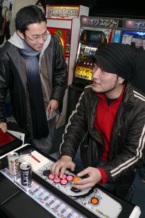 画像ギャラリー No.043のサムネイル画像 / “GODSGARDEN×4Gamer”第1弾。「スーパーストリートファイターIV アーケードエディション」稼働記念,ファーストインプレッション座談会