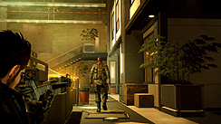 画像ギャラリー No.003のサムネイル画像 / 「デウスエクス」の開発者ダイアリー第4弾が公開。光学迷彩を身にまとい,消音器付きの銃で次々に敵を倒す主人公の姿を確認しよう