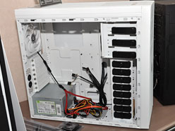 ꡼ No.012Υͥ / COMPUTEXBitFenix褫PCΥեԤե󥳥ͽϪŹޥץ쥤СѤ˺Ŭ&#033;&#063;