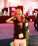 画像集#006のサムネイル/［E3 2010］金髪美女始めました。4Gamer史上初の欧米系ゲームショウ写真集出来！ E3 2010コンパニオン写真集