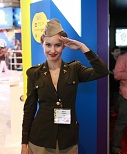 画像集#014のサムネイル/［E3 2010］金髪美女始めました。4Gamer史上初の欧米系ゲームショウ写真集出来！ E3 2010コンパニオン写真集