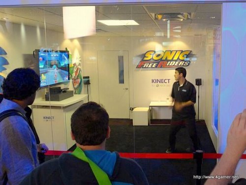 ꡼ No.003Υͥ / E3 2010KinectϥξＱʤKinect for Xbox 360бեȡ֥˥åե꡼饤פγȯԡܷϺ˳ȯäʹƤ