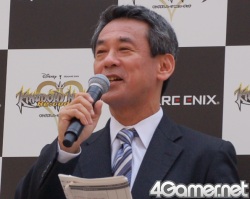 画像ギャラリー No.004のサムネイル画像 / 「キングダムハーツ Re:コーデッド」発売を記念してソラ達の巨大オブジェがイクスピアリに登場。除幕式にスクエニ橋本氏,小倉優子さん,アメリカザリガニが出演