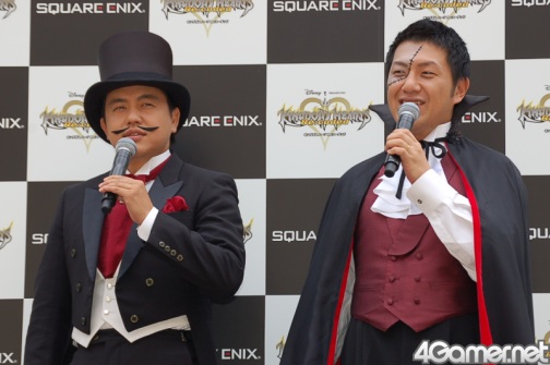 画像ギャラリー No.008のサムネイル画像 / 「キングダムハーツ Re:コーデッド」発売を記念してソラ達の巨大オブジェがイクスピアリに登場。除幕式にスクエニ橋本氏,小倉優子さん,アメリカザリガニが出演