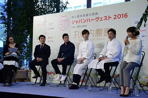 ���������꡼ No.008�Υ���ͥ������ / �֤ȤӤ��� �ɤ��֤Ĥο� amiibo�ܡץ֡����Ǹ��ꥢ���ƥ��ۿ��䥯�������ʤɤ�Ԥ�줿�֥���ѥ�ϡ��������� 2016 �ݤ�������פ��ݡ���