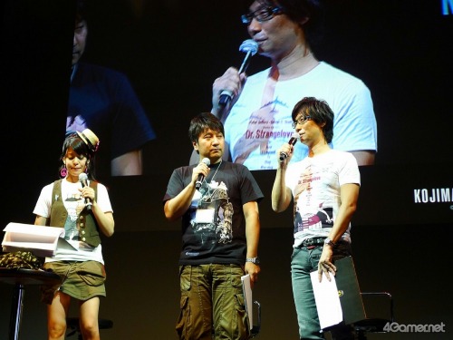 画像集#020のサムネイル/［TGS 2010］ニンテンドー3DS版メタルギアのタイトルは「スネークイーター」に。KONAMI小島秀夫監督が出ずっぱりでトークを繰り広げた「Kojima Productions Special Stage」開催