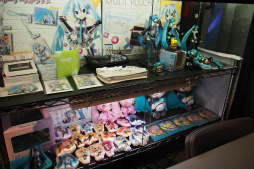 画像ギャラリー No.005のサムネイル画像 / 電子の歌姫,アーケード進出から3周年。ミクさんファンが集結した「初音ミク Project DIVA Arcade」の記念イベントをレポート