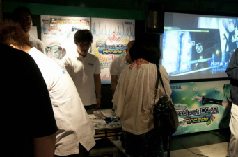 画像ギャラリー No.010のサムネイル画像 / 電子の歌姫,アーケード進出から3周年。ミクさんファンが集結した「初音ミク Project DIVA Arcade」の記念イベントをレポート