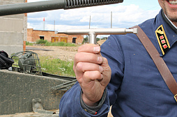 画像ギャラリー No.056のサムネイル画像 / 戦車やトーチカの内部なども見られるベラルーシの軍事博物館「スターリン・ライン ミュージアム」に行ってきた。戦車にしがみつく本気のタンクデサントを体験