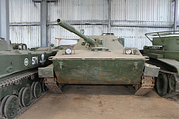 画像ギャラリー No.065のサムネイル画像 / 戦車やトーチカの内部なども見られるベラルーシの軍事博物館「スターリン・ライン ミュージアム」に行ってきた。戦車にしがみつく本気のタンクデサントを体験