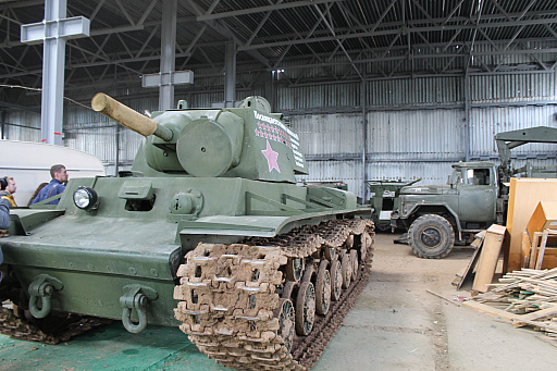 画像ギャラリー No.071のサムネイル画像 / 戦車やトーチカの内部なども見られるベラルーシの軍事博物館「スターリン・ライン ミュージアム」に行ってきた。戦車にしがみつく本気のタンクデサントを体験