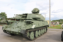 画像ギャラリー No.080のサムネイル画像 / 戦車やトーチカの内部なども見られるベラルーシの軍事博物館「スターリン・ライン ミュージアム」に行ってきた。戦車にしがみつく本気のタンクデサントを体験