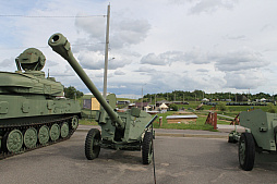 画像ギャラリー No.081のサムネイル画像 / 戦車やトーチカの内部なども見られるベラルーシの軍事博物館「スターリン・ライン ミュージアム」に行ってきた。戦車にしがみつく本気のタンクデサントを体験