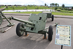 画像ギャラリー No.085のサムネイル画像 / 戦車やトーチカの内部なども見られるベラルーシの軍事博物館「スターリン・ライン ミュージアム」に行ってきた。戦車にしがみつく本気のタンクデサントを体験